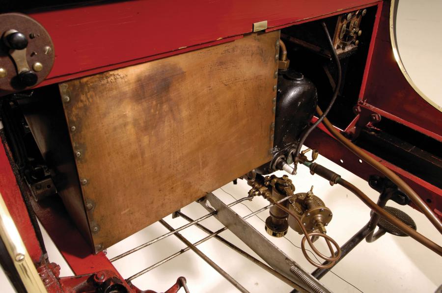  Ford Model A Rear Entry Tonneau 1903 года  (фото 9 из 39)
